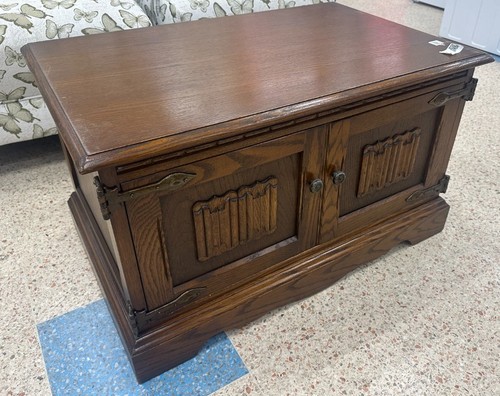 Vintage old charm door - 2, tv