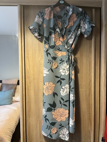 Primark wrap dress flowers - 10,