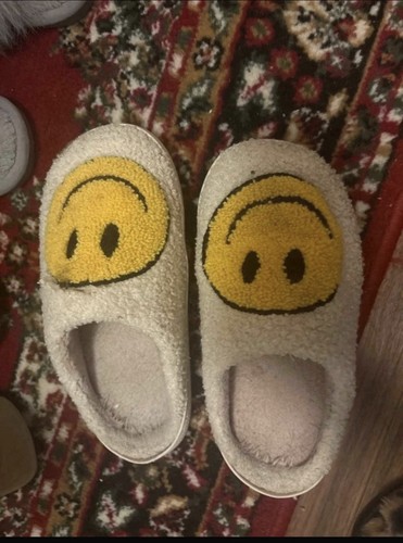 Well worn slippers size - worn,