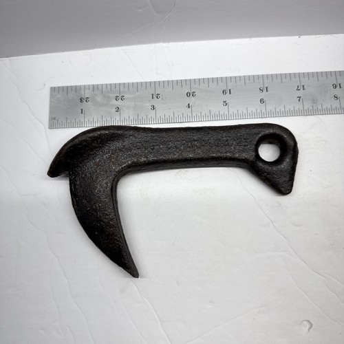 Bull dog log - hook,