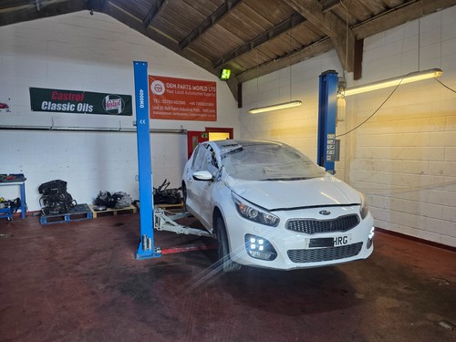 Kia ceed breaking - kia,