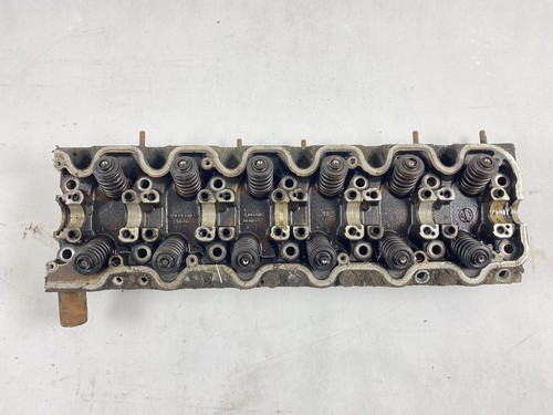 Engine head valve - valve, w124