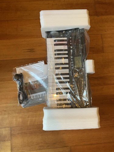Behringer deepmind analogue - behringer,