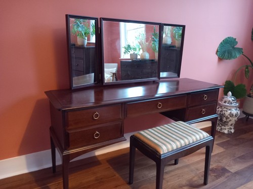 Large dressing table - large,