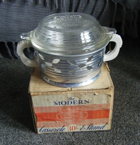 Vintage retro small casserole - vintage/retro,
