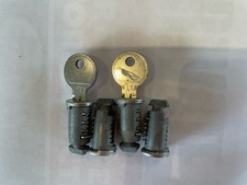 GENUINE set of 4 THULE USED