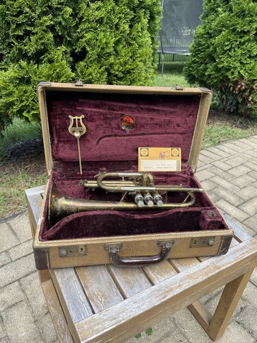 Vintage 1955 conn director - conn,