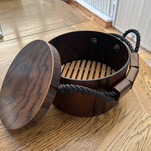 Large vintage wooden lidded - large,