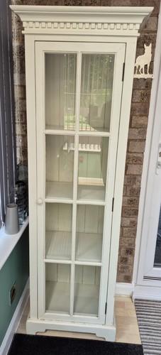 White cream shabby chic - shabby,