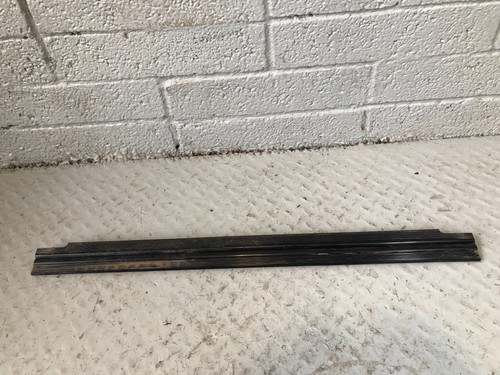 Discovery sill trim interior - discovery, 2