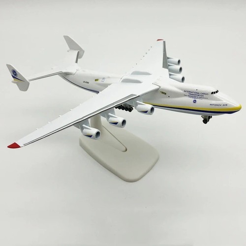 Diecast antonov 225 - antonov, metal