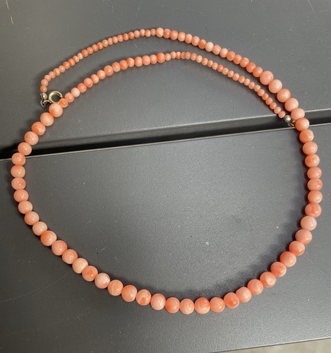 Vintage coral necklace - vintage,