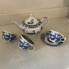 Antique Blue White Yuan China Teapot & 3 Cups 1 Saucer Wood & Sons 54A