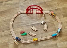 WOODEN TRAIN SET WITH TRACK