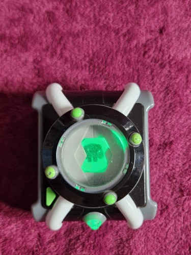 Ben deluxe omnitrix - ben, 10