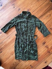 Editors Cut 3/4 Sleeve Green