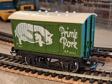 Hornby Prime Pork Green Box Van Wagon - No.E71011 - R216 - OO Gauge - Unboxed