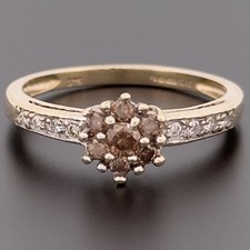 9ct yellow gold diamond - 9ct,