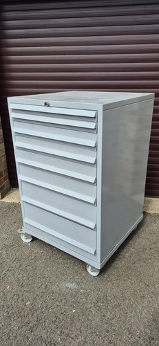 Industrial metal drawer - metal, 8-drawer