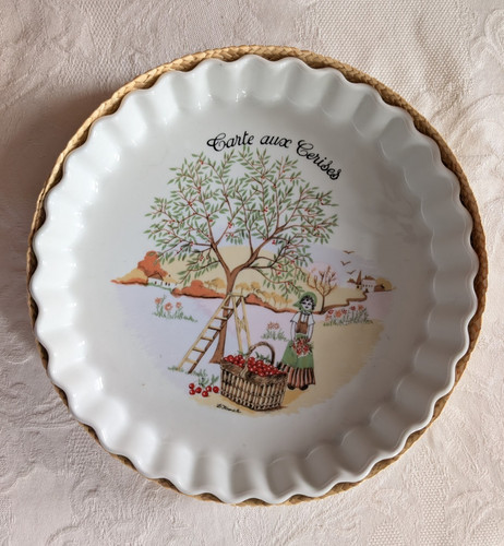 Hirondelle france cherry pie - france,