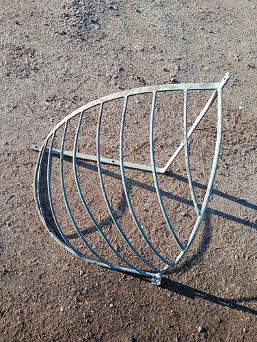 Hay rack wall - ,