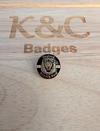 England roaring back lion pin - england,