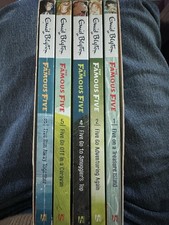 Enid Blyton Famous Five - 5 Books of Adventures Collection Box Set Paperback