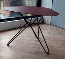 Massproductions Tio side table, wine red, designed by Chris Martin