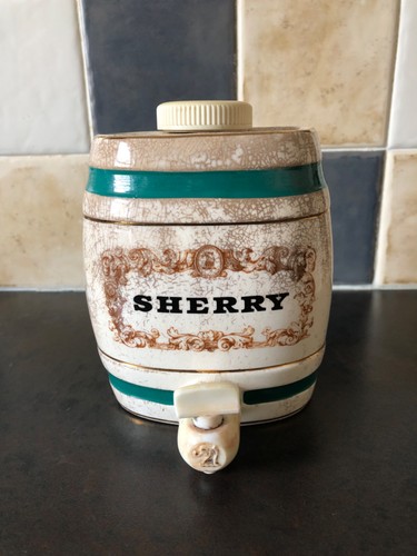 Vintage royal victoria - vintage, pottery