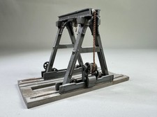 Graham Farish Scenecraft 42-181 Depot Hoist - BOXED