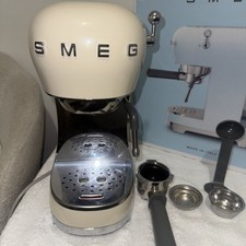 Smeg ECF02CRUK Espresso Coffee Machine with 15 Bar Cream-Fast Dispatch  