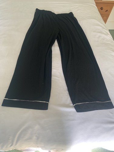 Black wide leg pyjama bottoms - leg,
