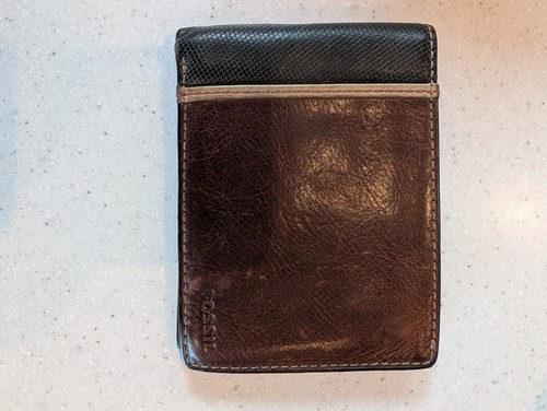 Fossil men leather wallet - fossil,