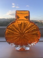 Whitefriars "Sunburst" vase in