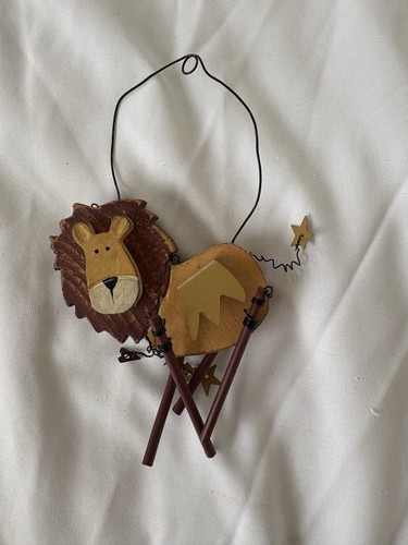 Accessorize wooden lion tree - accessorize,