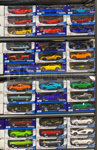 Maisto diecast replica - maisto, 1:18