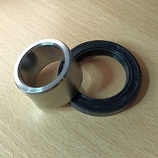 DT125R TITANIUM front sprocket