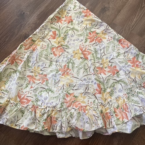 Vintage round lilies - lilies, cotton