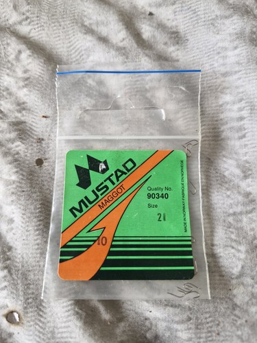 Size mustad maggot hooks - size,
