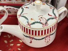 Red & White Christmas Teapot