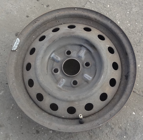 Toyota yaris wheel rim - yaris,