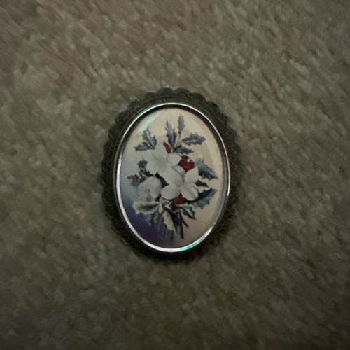 Christmas holly flower brooch - holly,