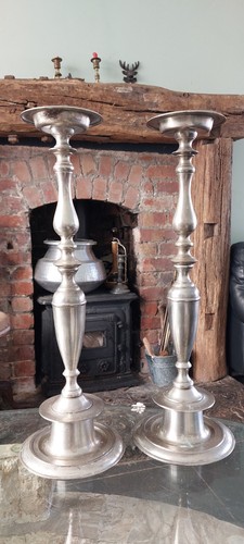 Pair floor pillar - floor, candle