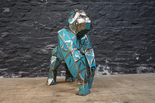 Handmade metal sculpture a - metal,