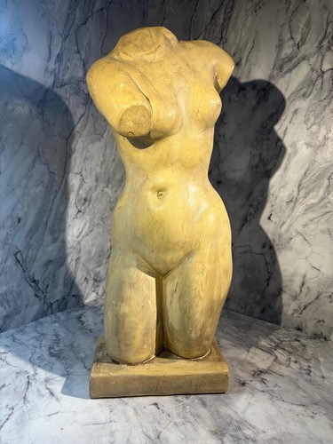 Nude cast stone
