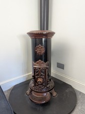 Round Petit Godin Antique Style Cast Iron Stove