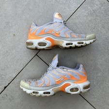 Vintage orange and white Nike