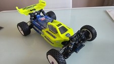 Rc Car Associated RC10 B6.4 1/10 Scale Buggy With Servo  And Batteries