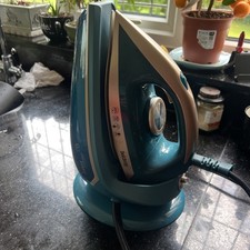 Beldray Mega Steam  Steam Station Iron 2600w