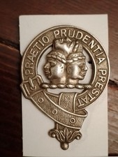 VINTAGE METAL CLAN BADGE -